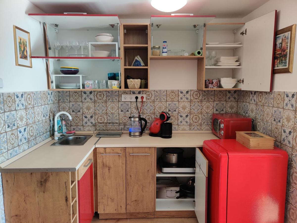 Krisztina Vendeghaz Leanyfalu - Kueloenallo - Itt Csak Ti Vagytok Exterior foto